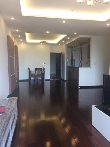 Cho thuê căn hộ Green View, DT 106m2, nội thất cao cấp, 3pn, 2wc, nhà rất đẹp, giá rất rẻ 8366113