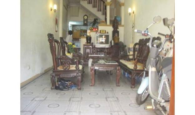 Cho thuê nhà riêng tại Tây Sơn, DT 45m2, 3,5 tầng 7950810