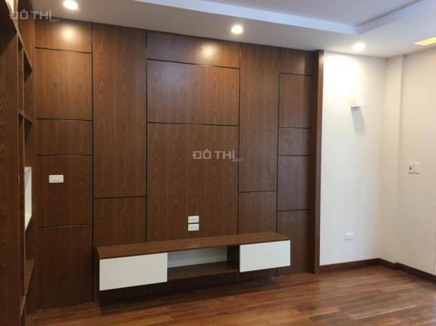 Bán nhà ngõ 132 Cầu Giấy 45m2 x 5 tầng giá 4.4 tỷ, nhà đẹp, ngõ thông, ô tô cách nhà 20m 7895409