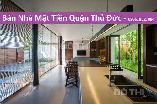 Bán nhà mặt tiền quận Thủ Đức ngay chợ 7902700