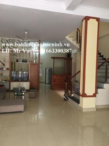 Cho thuê nhà 3 tầng 6 phòng ngủ tại khu đô thị Huyền Quang, Ninh Xá, TP. Bắc Ninh 8008736