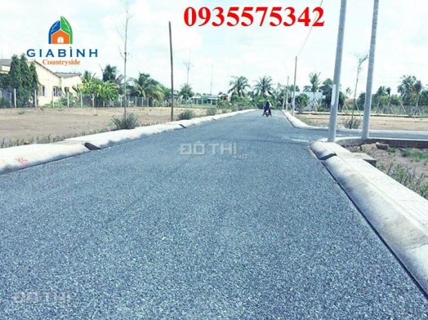 Bán đất QL1A, Bến Lức, 180 m2, giá ưu đãi, CK cao, LH 0935575342 7948651