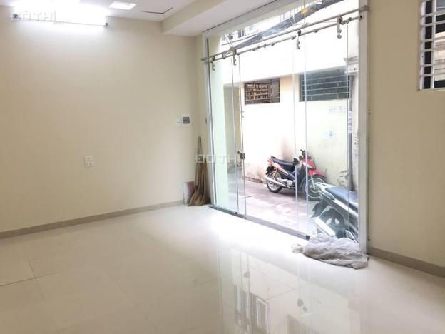 Bán nhà Nguyễn Lương Bằng, Đống Đa, 32m2 xây 5 tầng mới giá 3,7 tỷ, ngay gần mặt phố 7960937