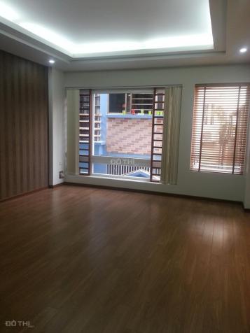 Cho thuê văn phòng Chùa Láng, Nguyễn Chí Thanh giá 3 triệu/th, 40m2 đẹp, có chỗ để xe, ô tô đỗ cửa 7977068