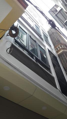 Bán nhà ngõ 81 Nguyễn Phong Sắc, phường Dịch Vọng Hậu, DT 50 m2 x 5,5 tầng, MT 3,5m 8141214