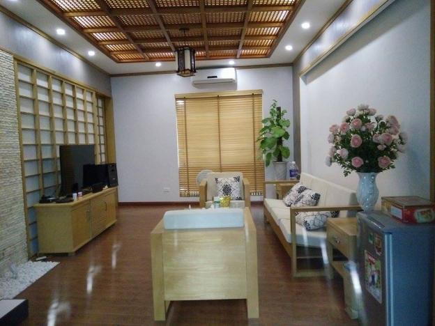 Bán nhà mặt phố tại đường Lạc Long Quân, Tây Hồ, 70m2, 5 tầng, MT 6.8m, 24 tỷ 8187094