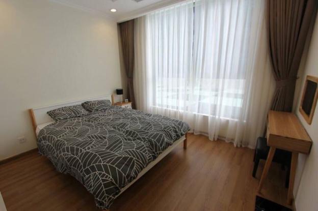 Cho thuê CHCC Vinhomes Nguyễn Chí Thanh, DT 86m2, 2PN, full đồ sang trọng, view thoáng giá 22tr/th 8188825