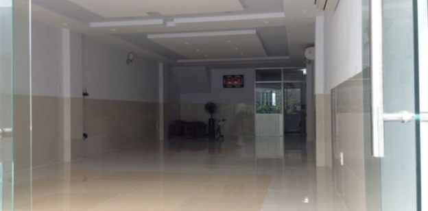 Cho thuê nhà 12C Nguyễn Thị Minh Khai, 20m x 5m, trệt, 3 lầu, mới 8421876