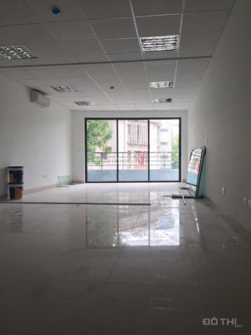 Văn phòng chuyên nghiệp cho thuê phố Lê Văn Hưu, Hai Bà Trưng (Rất đẹp). DT 25m2, 40m2, 50m2, 90m2 8113302