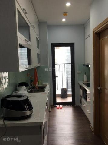 Cho thuê căn hộ chung cư Hà Nội Center Point 90m2, 3pn đồ cơ bản giá 12tr/tháng. Call 0987.475.938 8260726