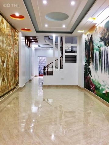 Cần bán nhà sổ hồng riêng đã hoàn công đường Xuân Thới Thượng, Hóc Môn, 2 lầu có sân thượng 8366408