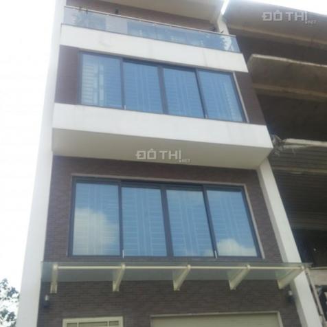 Cho thuê nhà mặt phố Nguyễn Ngọc Vũ, diện tích 90 m2 x 4 tầng, MT 4,5m 8373956