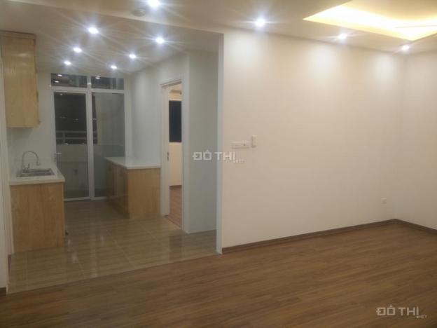 Cho thuê căn hộ chung cư Hoàng Quốc Việt, giá rẻ, nhà mới lắp nội thất mới tinh 8397376