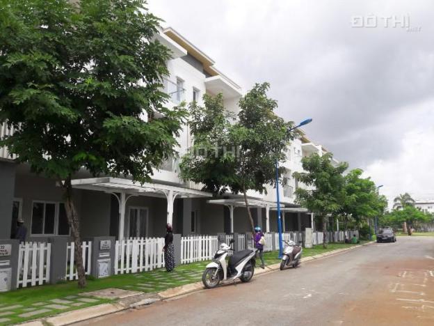 Nhà 2 lầu mặt tiền đường nhựa 12m xã Phong Phú, Bình Chánh, ngân hàng cho vay 70% 8458392