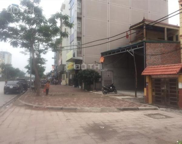Cho thuê nhà mặt phố Nguyễn Hoàng Tôn, Xuân La, DT 180m2, giá 17 tr/tháng, phù hợp mọi loại hình KD 8365134
