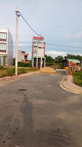 Đất 2 mặt tiền đường 16m. Đường Nguyễn Xiển, DT 67.8m2, sổ hồng riêng sang tên ngay 8676777