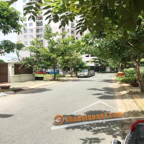 Cần bán biệt thự KDC Tấn Trường, phong cách hiện đại, mặt tiền đường Số 9, P. Phú Thuận, Quận 7 8756515