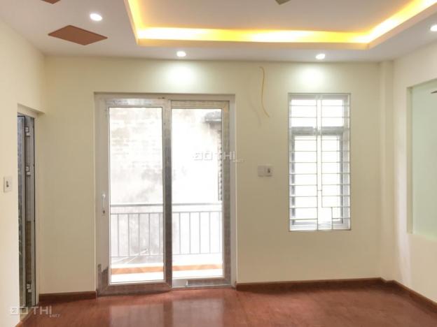 Bán nhà 3,4 tỷ 34 m2 x 5 tầng cực đẹp ngõ 251 Nguyễn Khang, Yên Hòa, Cầu Giấy ô tô đỗ sát nhà 8699270