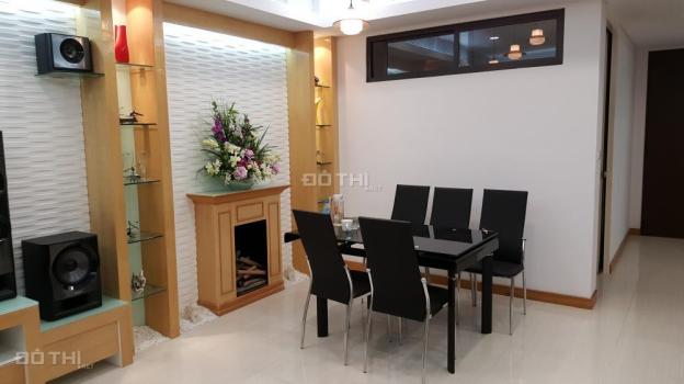 Chính chủ cho thuê căn hộ mới tòa M3-M4 91 Nguyễn Chí Thanh gồm 3PN, 2WC, 1PK, 1 bếp 8739628