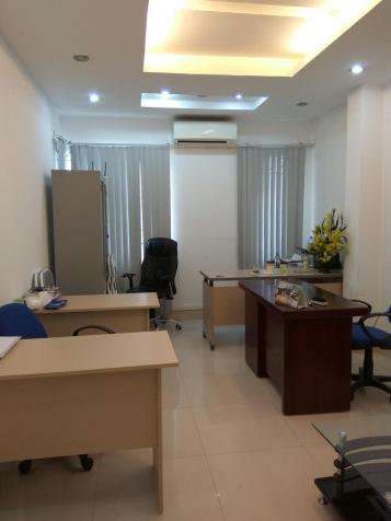 Cho thuê văn phòng chuyên nghiệp DT: 25m2 ngõ Trung Liệt, Thái Hà, LH: 0987394655 8779656