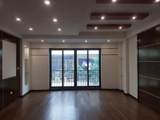 Bán nhà ngõ 91 Nguyễn Chí Thanh, Đống Đa, 40m2, 4 tầng cực đẹp, ô tô vào nhà, giá 7,2 tỷ 8957010