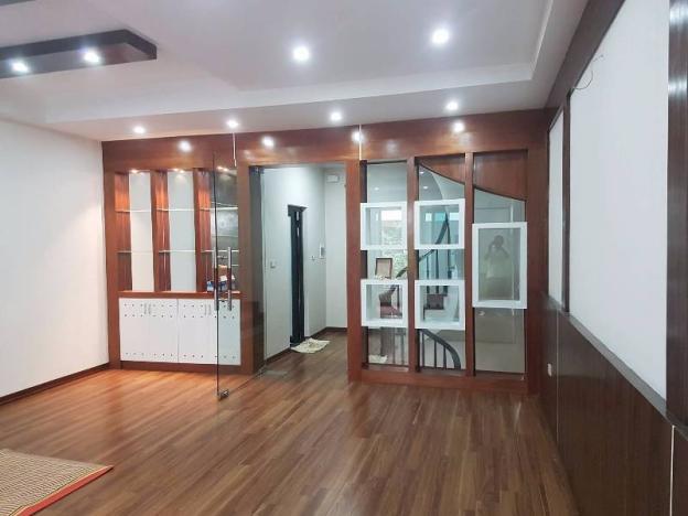 Bán nhà ngõ 91 Nguyễn Chí Thanh, Đống Đa, 40m2, 4 tầng cực đẹp, ô tô vào nhà, giá 7,2 tỷ 8957010