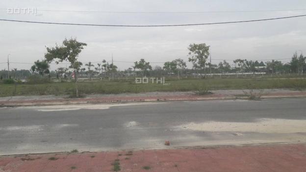 Bán đất MT đường 22m5 khu đô thị số 3 đối diện trường đại học Phan Châu Trinh. Giá 5,2 Tr/m2 9033421