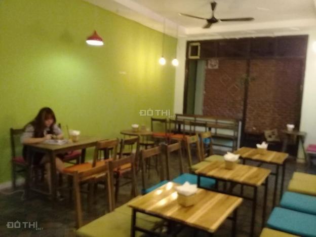 Sang nhượng quán cafe 300 m2 mặt tiền 12 m đường Nguyễn Trãi gần trường ĐHHN Q.Thanh Xuân, HN  9071931