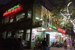 Cho thuê nhà MP phù hợp làm MBKD nhà hàng, cafe, karaoke. Tại mặt phố Thái Thịnh, quận Đống Đa, HN 9072660