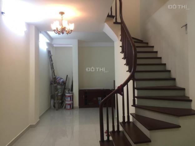 Nhà xây mới 100% giá 1.7 tỷ sau KĐT Văn Khê, ô tô đỗ cửa (33m2 * 4 tầng), 0947411194 9095652