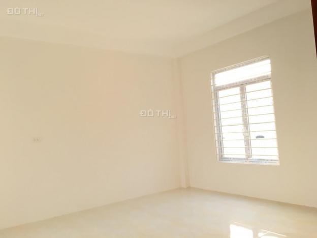 Bán nhà riêng 2,45 tỷ, 43m2 * 4T * 4PN gần ngã tư Vạn Phúc, ngõ rộng, ô tô đỗ cách 1 nhà 9103175