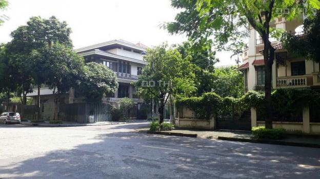 Chính chủ bán biệt thự mới khu Bắc Linh Đàm, lô góc 236m2, mặt tiền rộng 28m, 4 tầng, giá 32 tỷ 9132183
