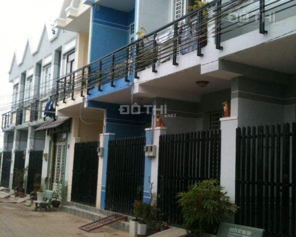 Bán nhà phố 900 triệu SH riêng mặt tiền đường Số 5, Thị Trấn Thủ Thừa, Long An 9206685