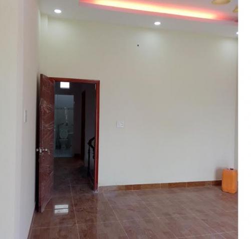 Nhà 2 lầu, 40m2, SHR, gần Quốc Lộ 1A, Nguyễn Thị Tú 10093042