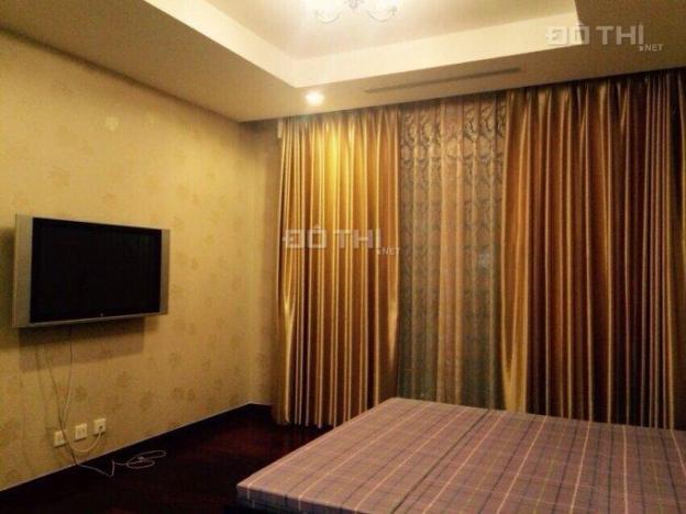 Chính chủ cho thuê chung cư Royal City R2 tầng 19, 96m2, 2PN đều sáng 16 tr/th. LHTT: 0896651862 9655572