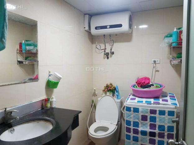 Bán căn hộ tập thể nhà 127 Nguyễn Phong Sắc, DT: 60m2 căn góc 2 mặt thoáng 10228627