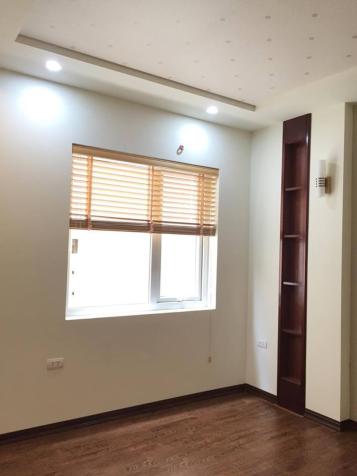 Bán nhà Tô Vĩnh Diện, Thanh Xuân, diện tích 40m2 x 6 tầng, xây mới đẹp, giá 5 tỷ 10869270