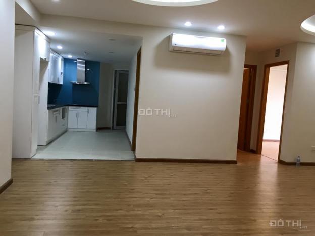 Cho thuê căn hộ chung cư cao cấp Royal City 83m2, 2 phòng ngủ tòa R6, tòa duy nhất có thông tầng 10851861