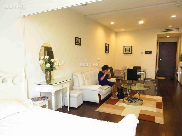 Cho thuê căn hộ Studio 1 phòng ngủ, sang trọng tại chung cư Star City Lê Văn Lương 10918099
