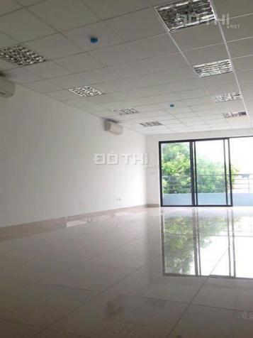 Cho thuê sàn văn phòng, spa, showroom 40m2 mặt phố Trần Xuân Soạn, Quận Hai Bà Trưng 10956505