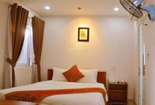 Cho thuê khách sạn 23 phòng, đường Phạm Văn Đồng, gần biển 11020804