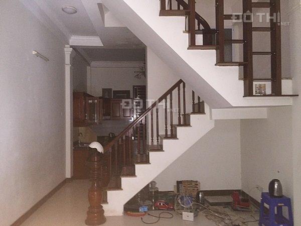 Cho thuê cả nhà phố Đại La 40m2 x 4 tầng, 4 phòng ngủ riêng biệt đủ đồ, giá chỉ 7tr/th 11212368