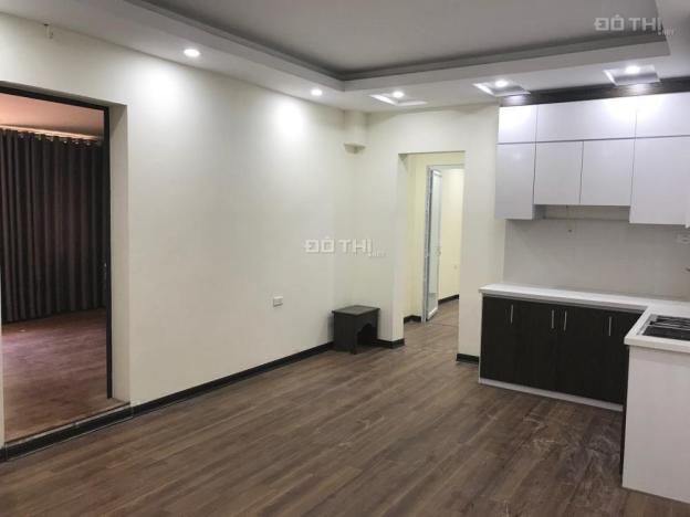 Bán nhà căn hộ 65m2, 2PN TT B3 Nghĩa Tân, Cầu Giấy. Nhà đã sửa đẹp, ôtô đỗ cầu thang. 1,6 tỷ 11284092