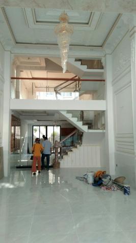Cần bán nhanh nhà mới đẹp, 4 tầng, ST chuồng cu, khu DC Nam Long Phú Thuận, DT 5x22m. Giá 9.7 tỷ 12318040