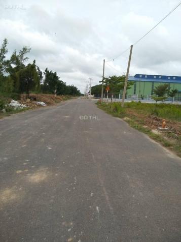 Bán gấp lô đất MT Nguyễn Văn Tạo, SHR, thổ cư 100%, giá 900tr/nền, LH 0909.811.693 11418167