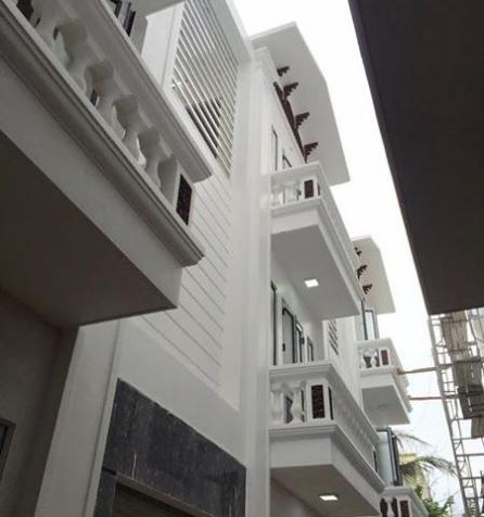 Bán nhà phường Đồng Mai, Yên Nghĩa 40m2, 3 tầng, đường 6m, ô tô tránh nhau, giá 1,28 tỷ 11684534