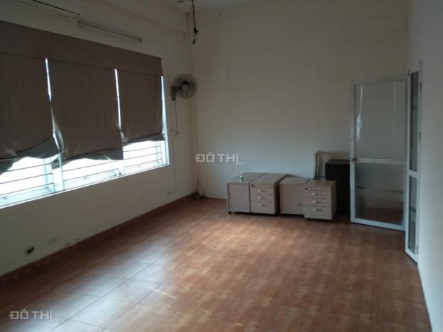 Siêu phẩm văn phòng 300m2, tại Lê Văn Lương, nội thất cơ bản. Chỉ 25 triệu/tháng 11719239