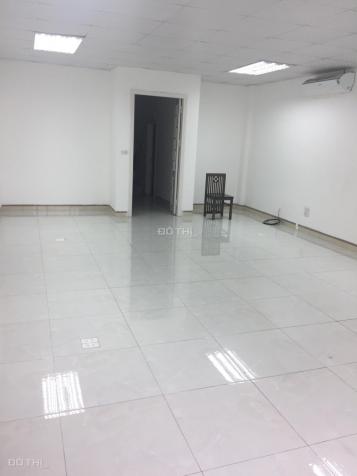 Cho thuê văn phòng tại ngõ 12 Khuất Duy Tiến, diện tích 40 m2 sử dụng, sàn thông 11805845