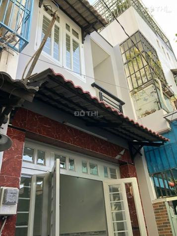 Bán nhà tặng nội thất đường Nguyễn Thượng Hiền, Gò vấp, 30m2/ 3.29 tỷ. LH: 0912363038 11825529