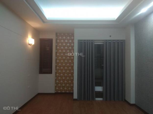 Bán nhà giá siêu vip 4,8 tỷ, có thang máy ngõ 318 đường La Thành, 42m2 x 6T, mới tinh cực đẹp 11871607